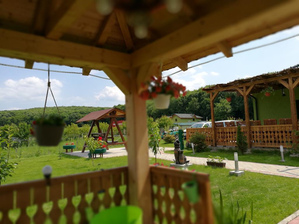 Agropensiunea Valea Fagilor Luncavita Dış mekan fotoğraf