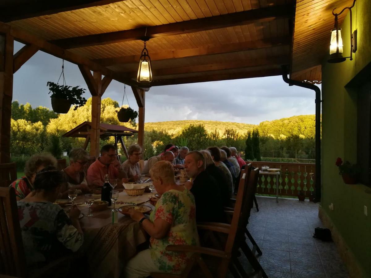 Agropensiunea Valea Fagilor Luncavita Dış mekan fotoğraf